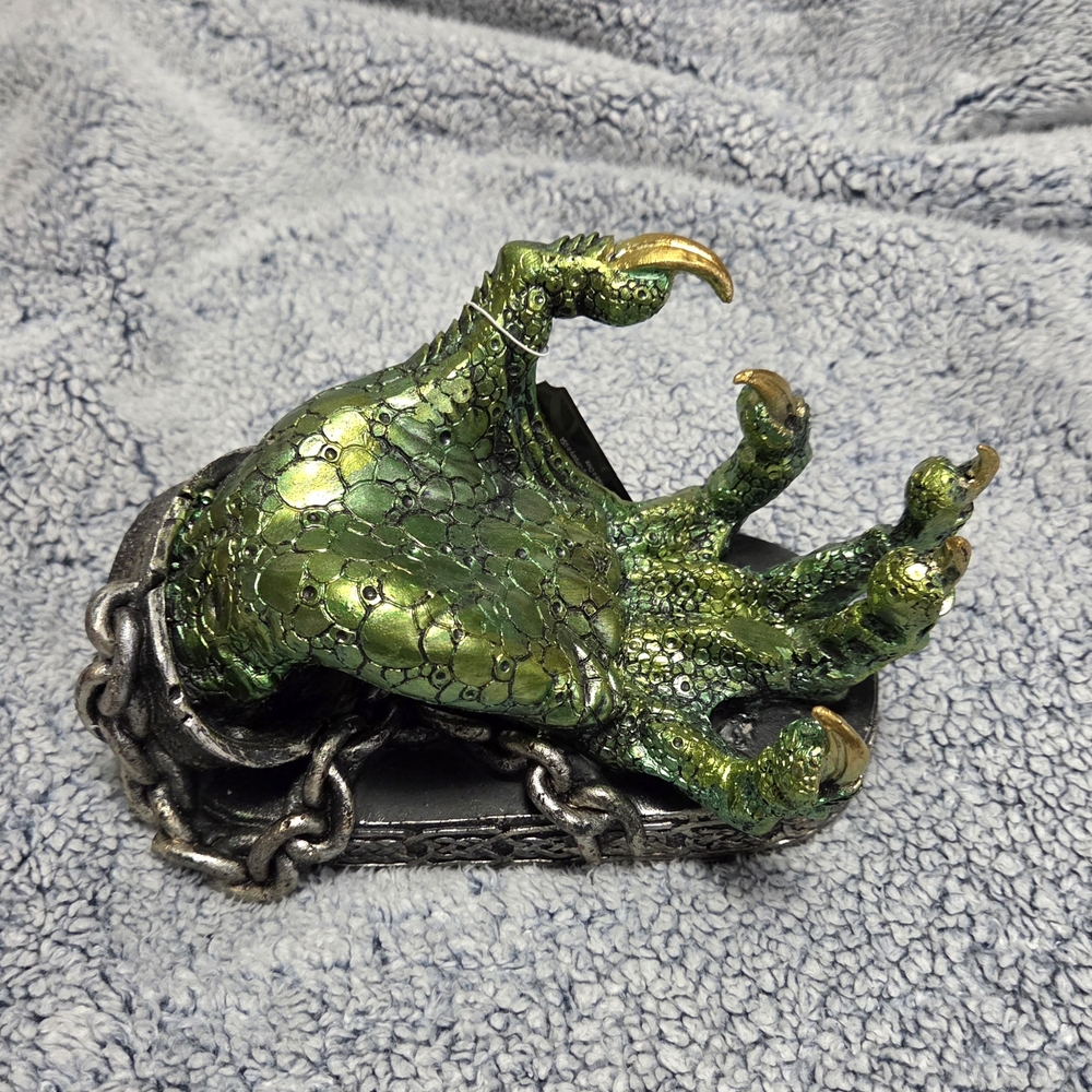 Dragon Claw Wine Holder